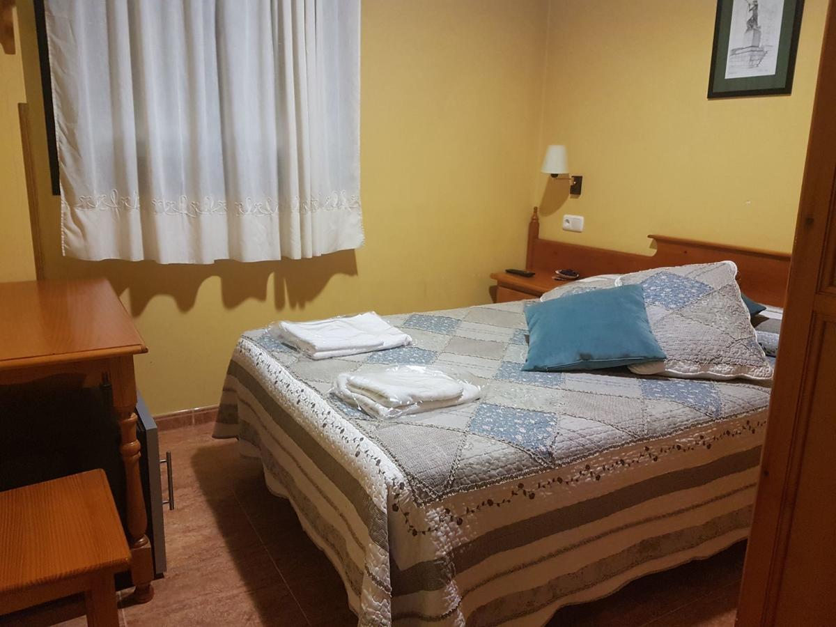 Hostal Los Nogales Кангас-дель-Нарсеа Экстерьер фото