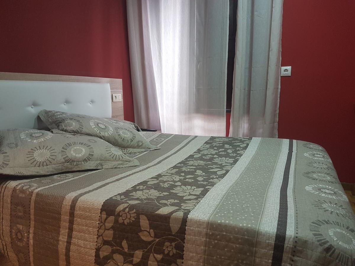 Hostal Los Nogales Кангас-дель-Нарсеа Экстерьер фото