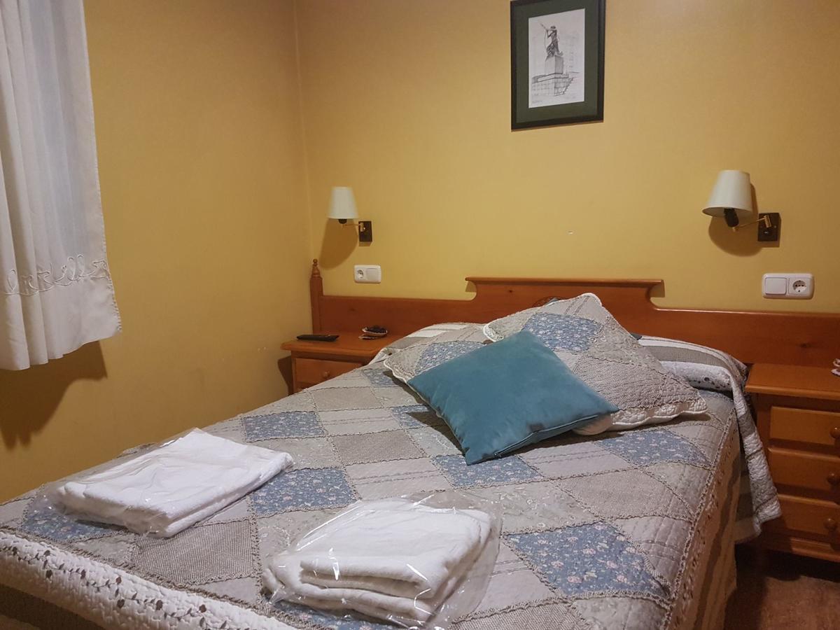 Hostal Los Nogales Кангас-дель-Нарсеа Экстерьер фото