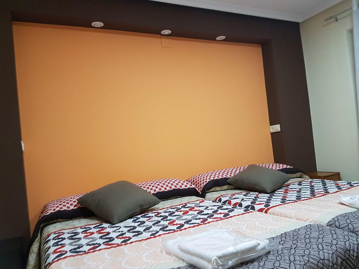 Hostal Los Nogales Кангас-дель-Нарсеа Экстерьер фото