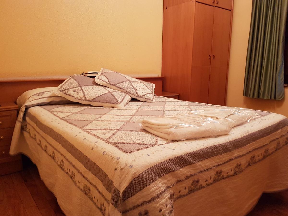 Hostal Los Nogales Кангас-дель-Нарсеа Экстерьер фото